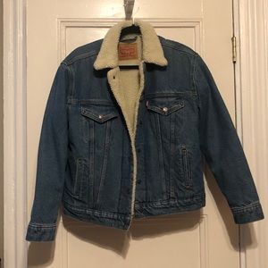 NWOT Levi’s Boyfriend Sherpa Denim Jacket